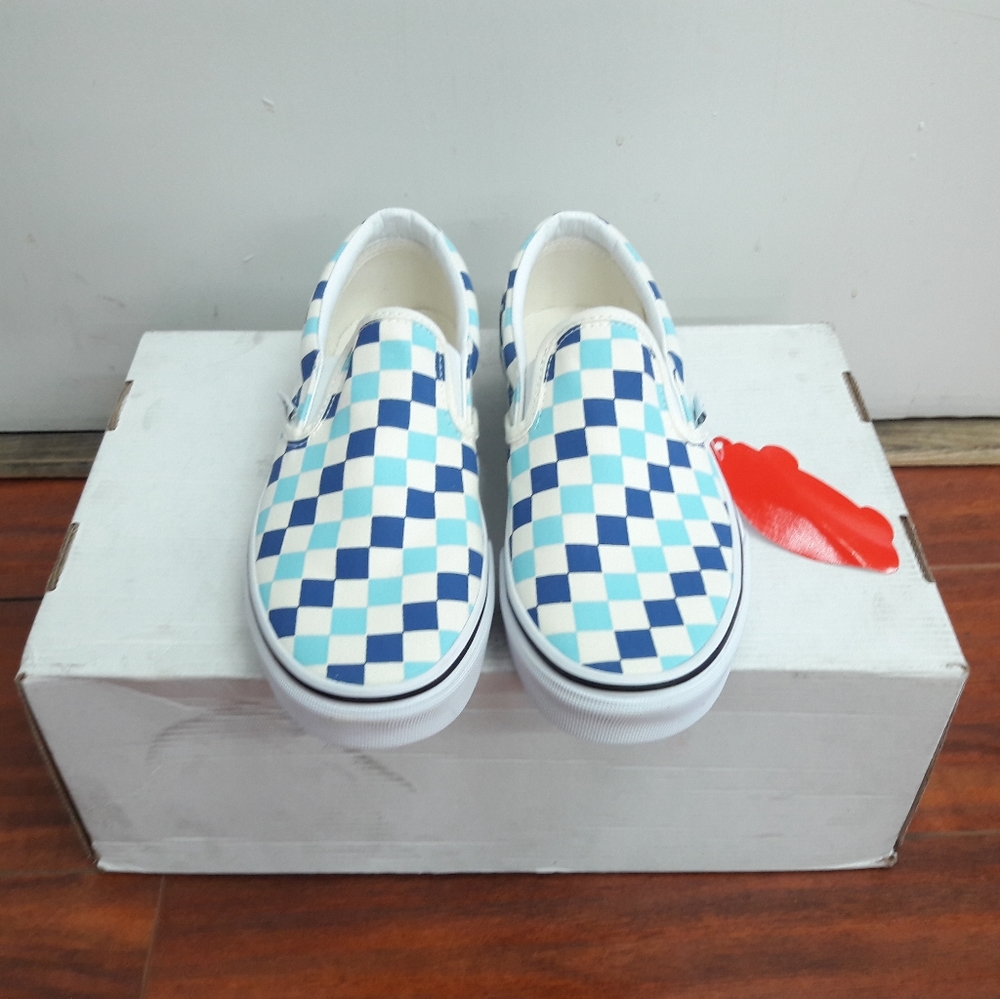 Vans - Picture 3 of 3